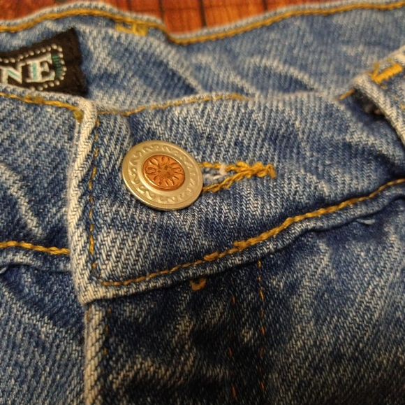 Vintage Cyclone Women's Jean Shorts Sz 5 - Picture 3 of 6